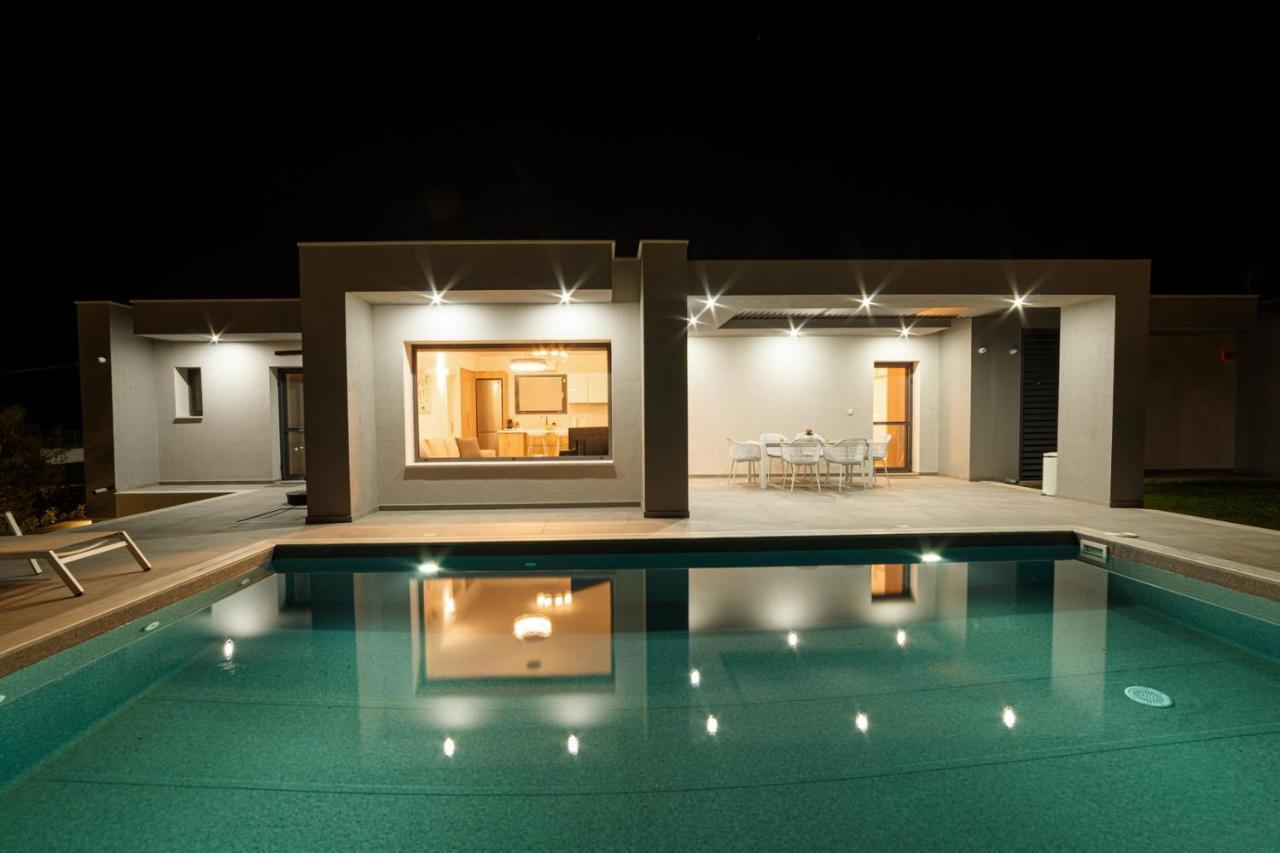 Merelia Luxury Villas - Halkidiki Nea Moudania Exterior photo
