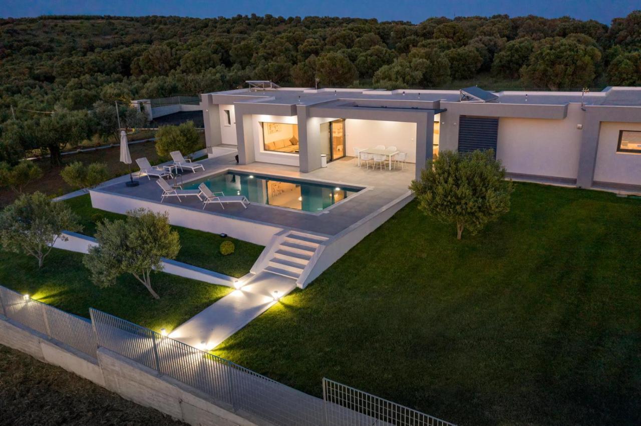 Merelia Luxury Villas - Halkidiki Nea Moudania Exterior photo