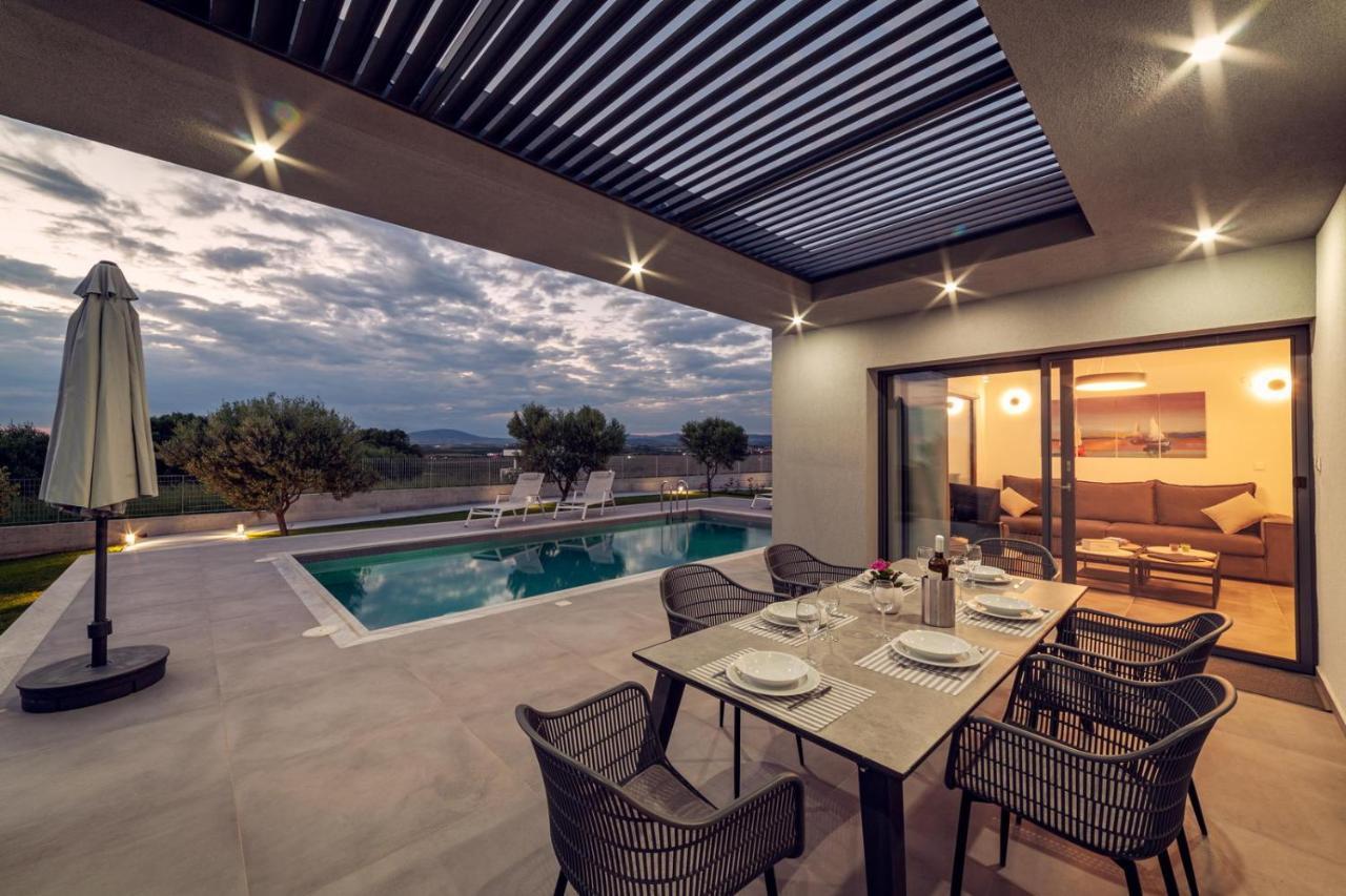 Merelia Luxury Villas - Halkidiki Nea Moudania Exterior photo